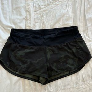 Lululemon Speed up low-rise lined Short
